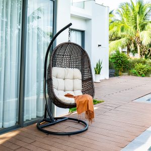 Chester Single Love Swing - Lam Hiep Hung JSC