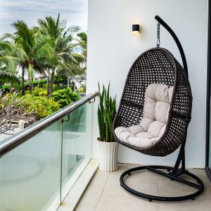 Chester Single Love Swing - Lam Hiep Hung JSC